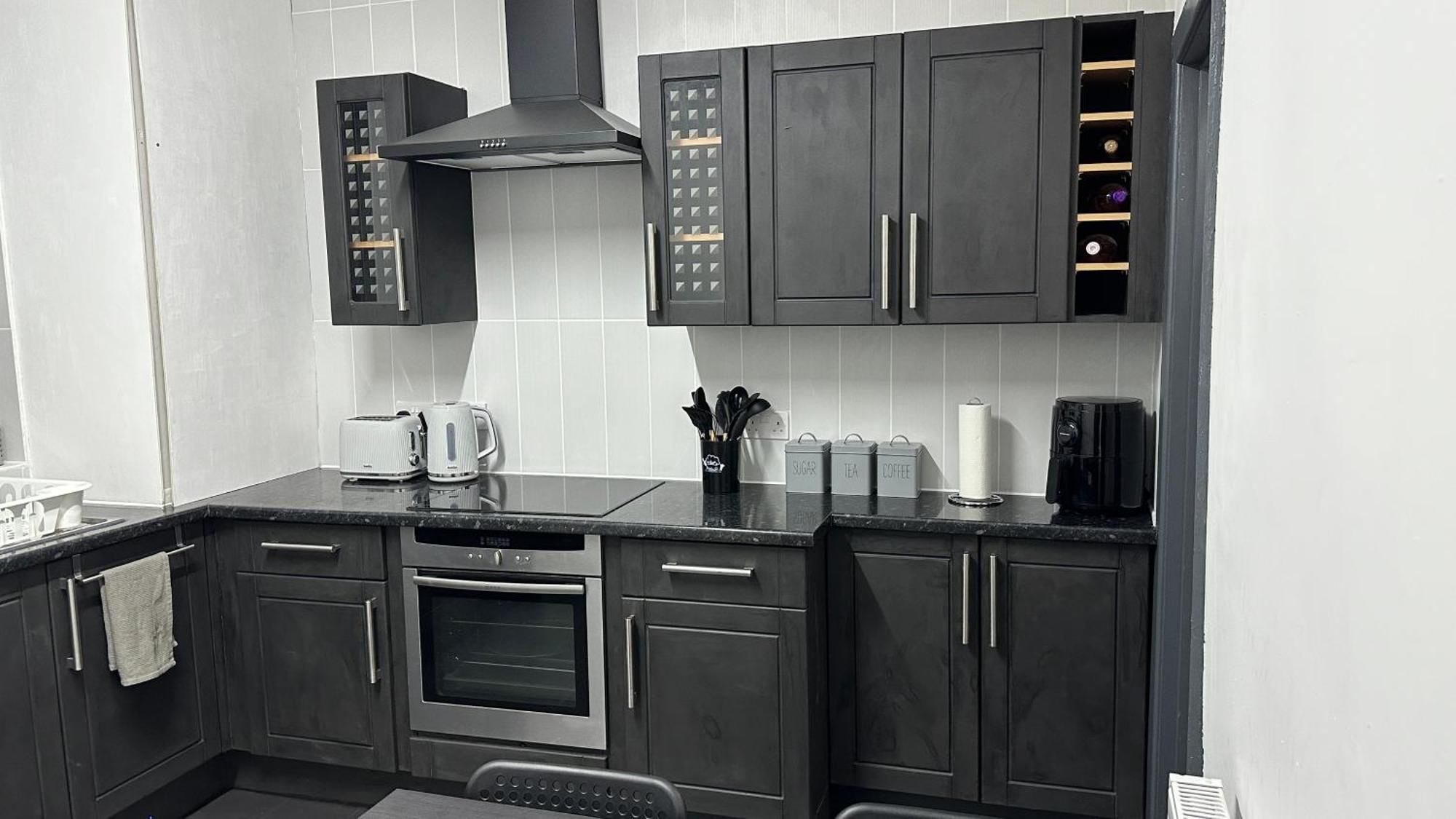Modern 2 Bed Near Turf Moor Football Stadium, Parks, Canal And Lake 伯恩利 外观 照片